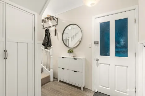 Property photo of 3 Lakeway Avenue Berrara NSW 2540