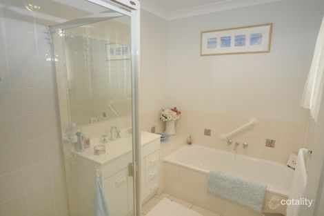 Property photo of 39 Clovelly Place Sandstone Point QLD 4511