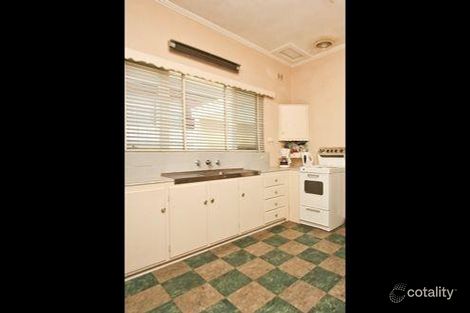 Property photo of 28 Meadow Avenue Campbelltown SA 5074