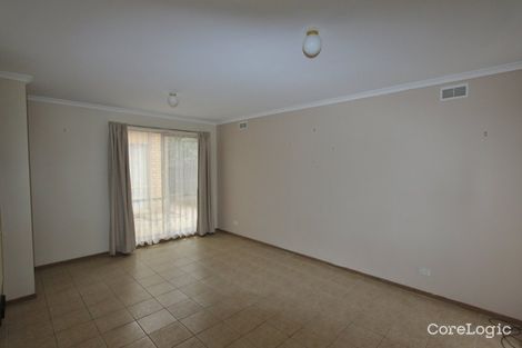 Property photo of 2/5 Queensbury Way Werribee VIC 3030