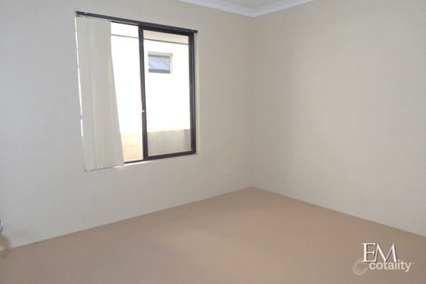 Property photo of 10 Francois Lane Lake Coogee WA 6166