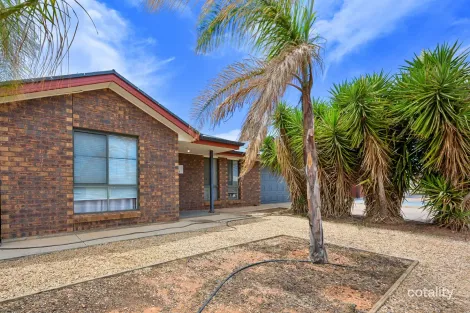 1 Graeme Jose Pl, Whyalla Norrie, SA 5608