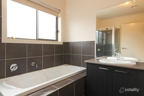 Property photo of 6/11-13 Elizabeth Street Cranbourne North VIC 3977