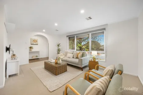Property photo of 35 Guthridge Crescent Wanniassa ACT 2903