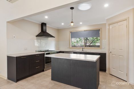 Property photo of 2 Mulga Place Carrum Downs VIC 3201