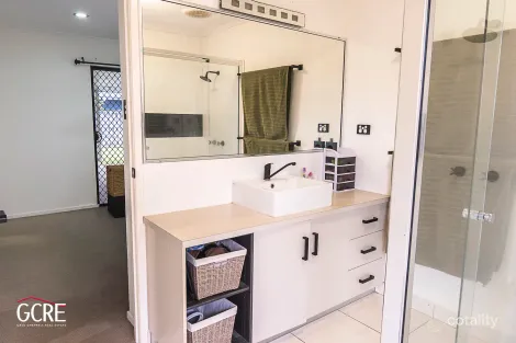 Property photo of 39 Duranbah Circuit Blacks Beach QLD 4740