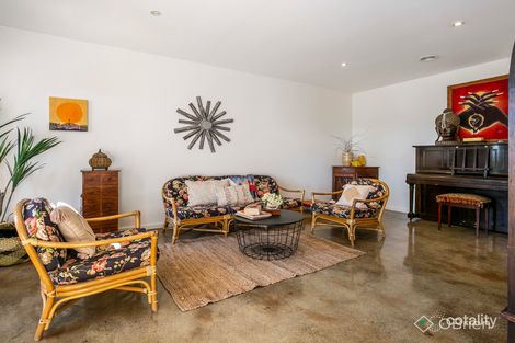 Property photo of 3 Water Way Frankston South VIC 3199