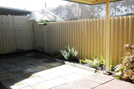 2/4 Hepworth Way, Noranda, WA 6062