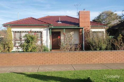 17 Waiora Pde, West Footscray, VIC 3012