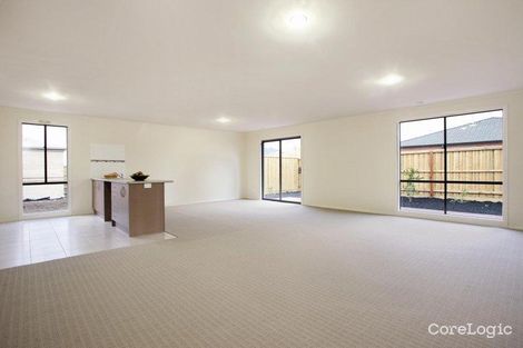 Property photo of 5 Macreadie Drive Berwick VIC 3806