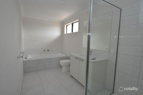Property photo of 5 White Flats Terrace Croydon VIC 3136