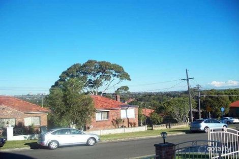 Property photo of 4 Potts Street Kingsgrove NSW 2208