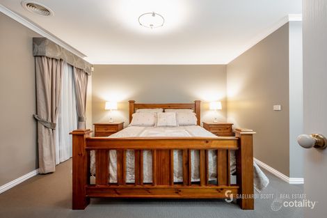 Property photo of 1 Hattah Court Kialla VIC 3631