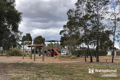 Property photo of 30 Narung Way Wyndham Vale VIC 3024