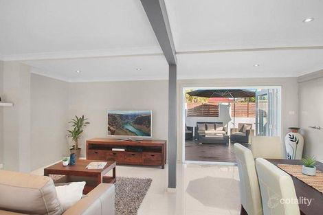 Property photo of 9 Middle Street Caves Beach NSW 2281
