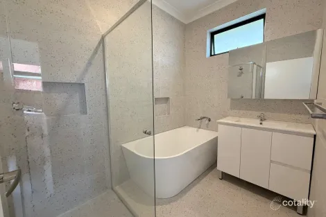 Property photo of 61 Murray Park Road Figtree NSW 2525