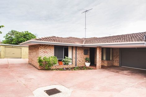 35a Mckimmie Rd, Palmyra, WA 6157