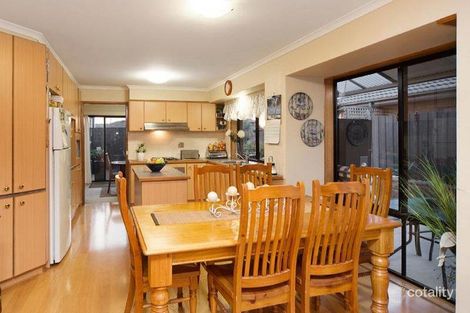 Property photo of 2 Derwent Road Werribee VIC 3030
