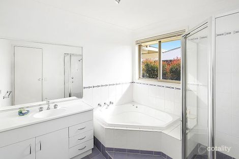 Property photo of 4 Viewfield Crescent Woongarrah NSW 2259