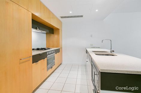 Property photo of 231/10 Pidgeon Close West End QLD 4101