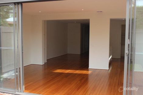 Property photo of 10B Hemingford Road Bentleigh East VIC 3165