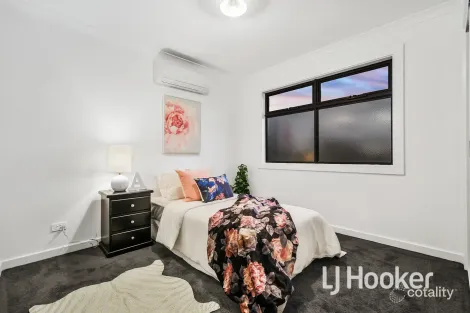 Property photo of 2/74 Herbert Street Dandenong VIC 3175