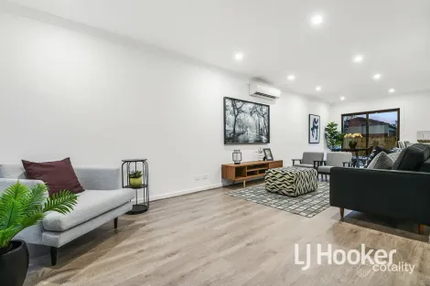 Property photo of 2/74 Herbert Street Dandenong VIC 3175