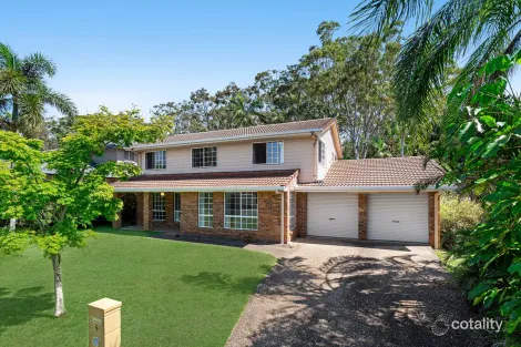 4 Peacock Ct, Birkdale, QLD 4159