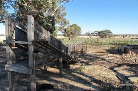 927 Solomon Rd, Quairading, WA 6383