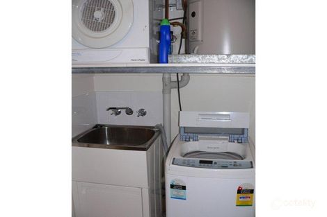 Property photo of 2/19-21 Pembroke Street Parramatta Park QLD 4870