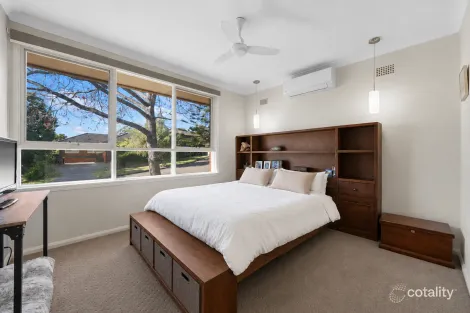 Property photo of 15 Shade Place Lugarno NSW 2210