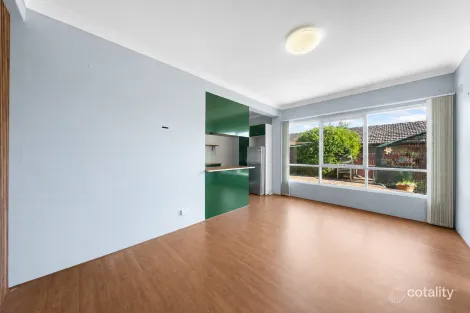 Property photo of 15 Shade Place Lugarno NSW 2210