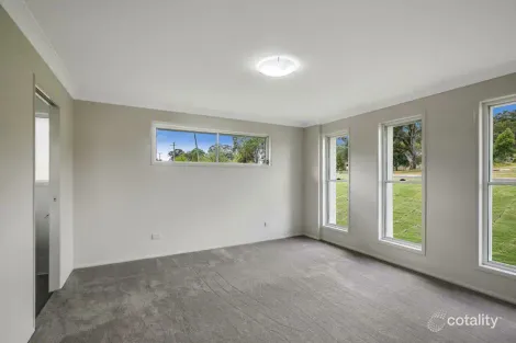 Property photo of 2 Cedarwood Drive Crows Nest QLD 4355