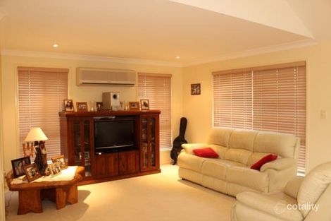 Property photo of 12 Elmhurst Crescent Flinders View QLD 4305