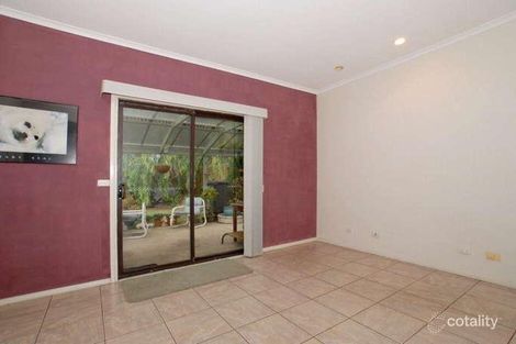 Property photo of 21 Sunbird Crescent Carrum Downs VIC 3201