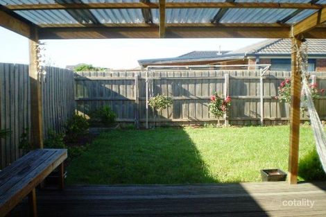 Property photo of 2/337 Hogans Road Tarneit VIC 3029
