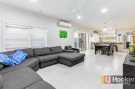 Property photo of 34 Everly Circuit Pakenham VIC 3810