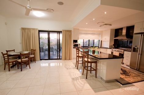 Property photo of 8 Tuscany Close Forest Lake QLD 4078