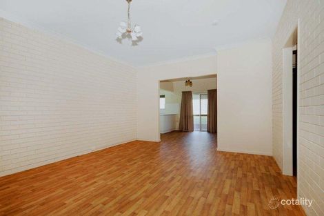 Property photo of 2 Curzon Street Mount Lofty QLD 4350