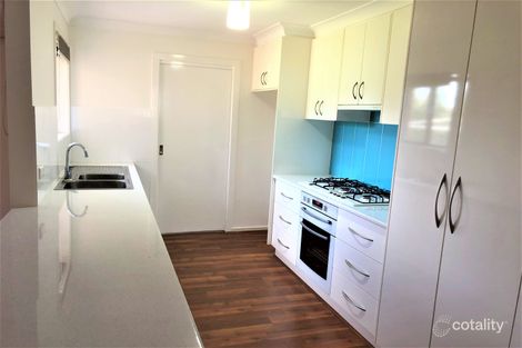 Property photo of 19 Robrick Close Griffith NSW 2680