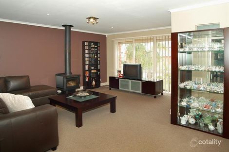 Property photo of 17 Holburn Way Epping VIC 3076