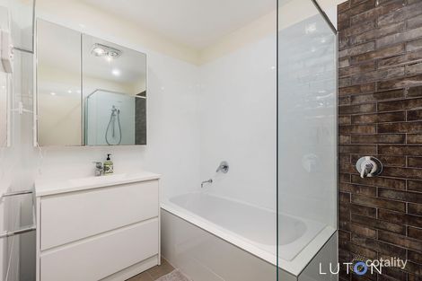 Property photo of 16 Vellacott Street Denman Prospect ACT 2611