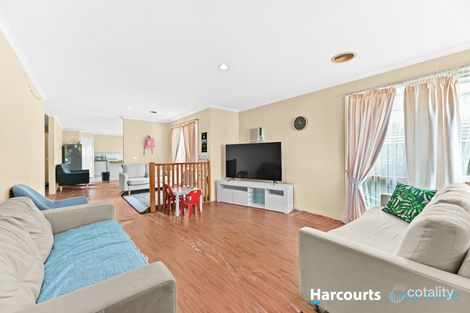 Property photo of 35 Maria Crescent Pakenham VIC 3810