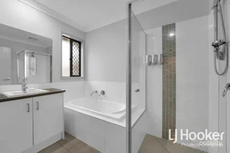 Property photo of 1/29 Coolridge Circuit Yarrabilba QLD 4207