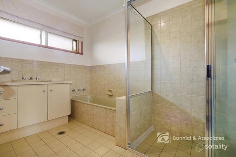 Property photo of 1/975 Fairview Drive North Albury NSW 2640