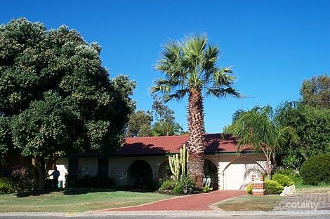 14 Goollelal Dr, Kingsley, WA 6026