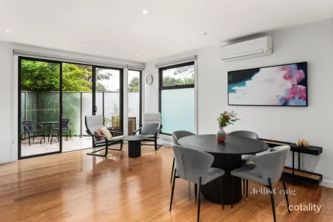 Property photo of 9/11 Railway Crescent Hampton VIC 3188