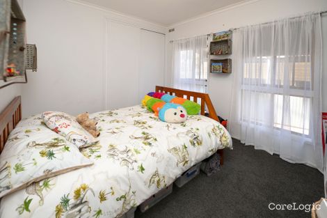 Property photo of 19 Holloway Grove Swan Hill VIC 3585