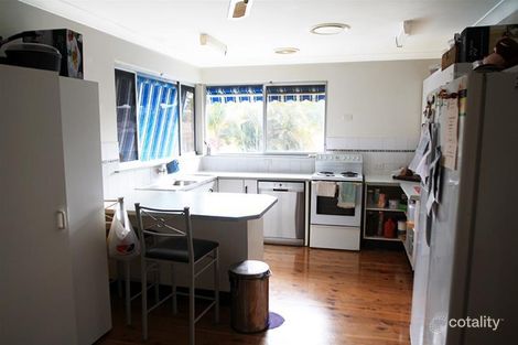 Property photo of 14 Unicomb Close Rutherford NSW 2320