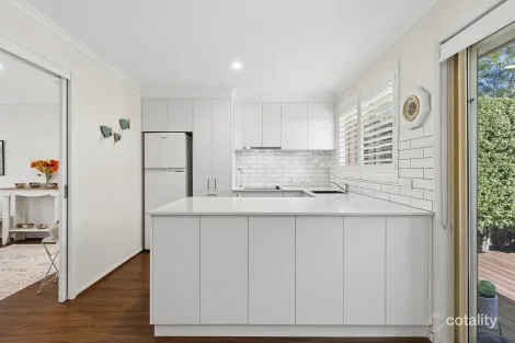Property photo of 10/2 Lander Crescent Amaroo ACT 2914